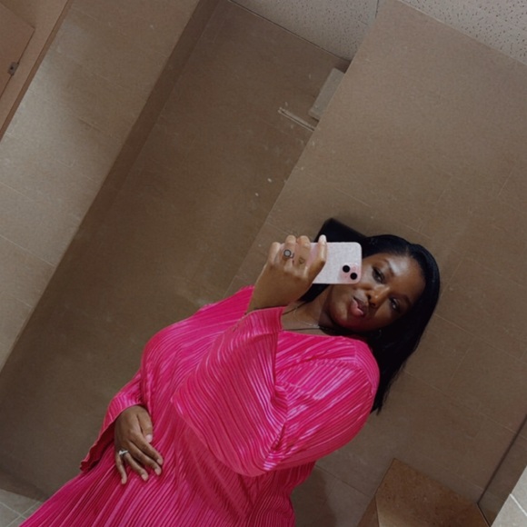 Meet your Posher, Sadia J. - Picture 1 of 3